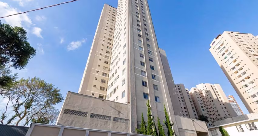 Apartamento com 3 dormitórios para alugar, 55 m² por R$ 2.200,00 aluguel/mês - Bigorrilho - Curitiba/PR