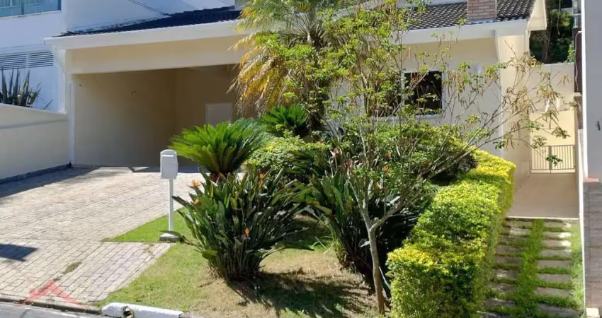 Sobrado em condomínio para locação em arujá, jardim fazenda rincão, 3 dormitórios, 1 suíte, 4 banheiros, 6 vagas