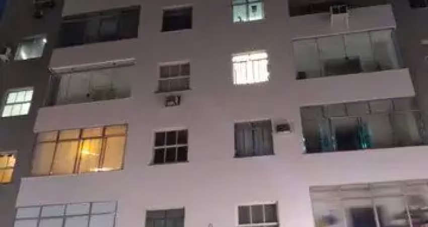 Sala com antessala e banheiro - rua halfeld (calçadão), centro