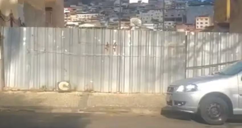 Terreno à venda na Rua Doutor Alberto Vieira Lima, Bairu, Juiz de Fora