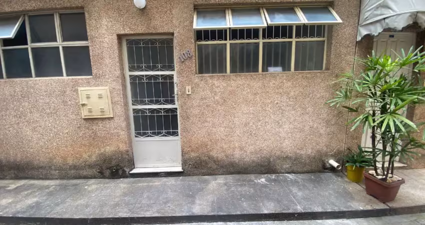 Apartamento com 2 quartos para alugar na Rua Espírito Santo, 431, Centro, Juiz de Fora