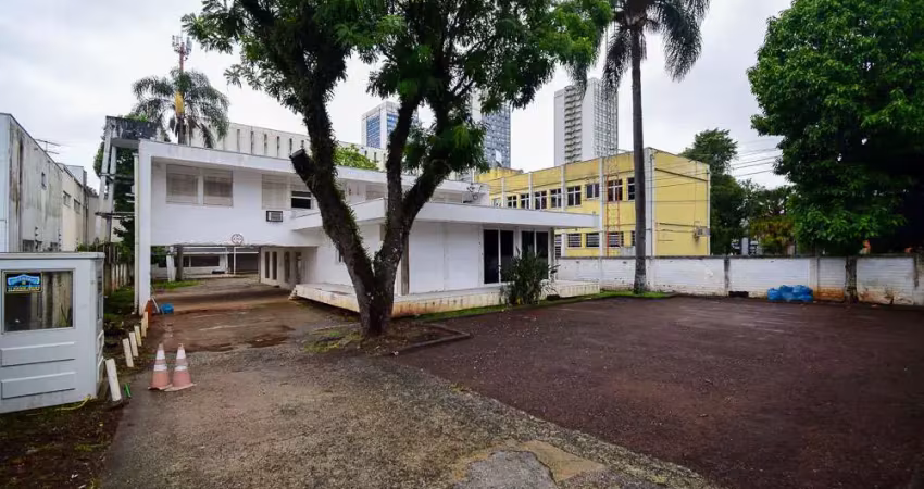 Casa comercial com 10 salas para alugar na Rua Atílio Bório, 680, Alto da Rua XV, Curitiba