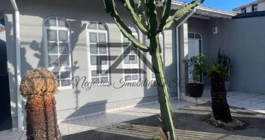 Casa para Venda em São José, Ipiranga, 5 dormitórios, 1 suíte, 2 banheiros, 2 vagas