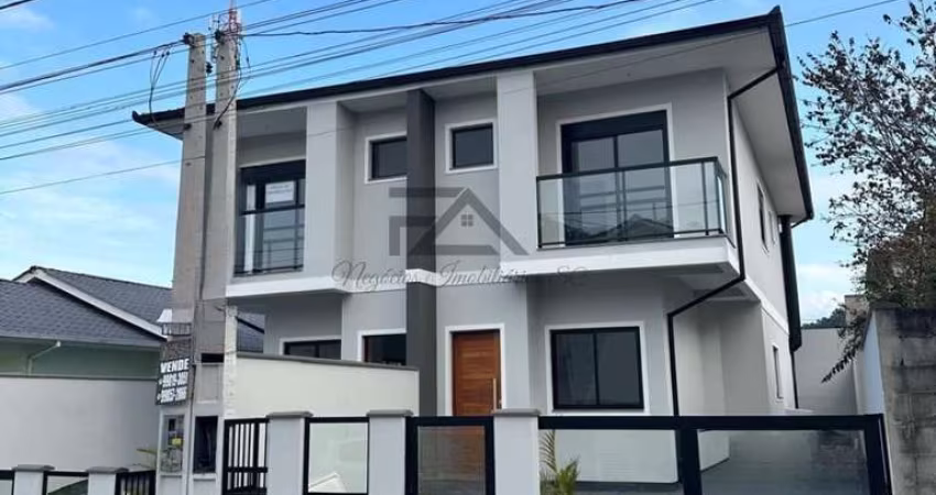 Sobrado para Venda em Palhoça, Bela Vista, 3 dormitórios, 1 suíte, 1 banheiro, 2 vagas