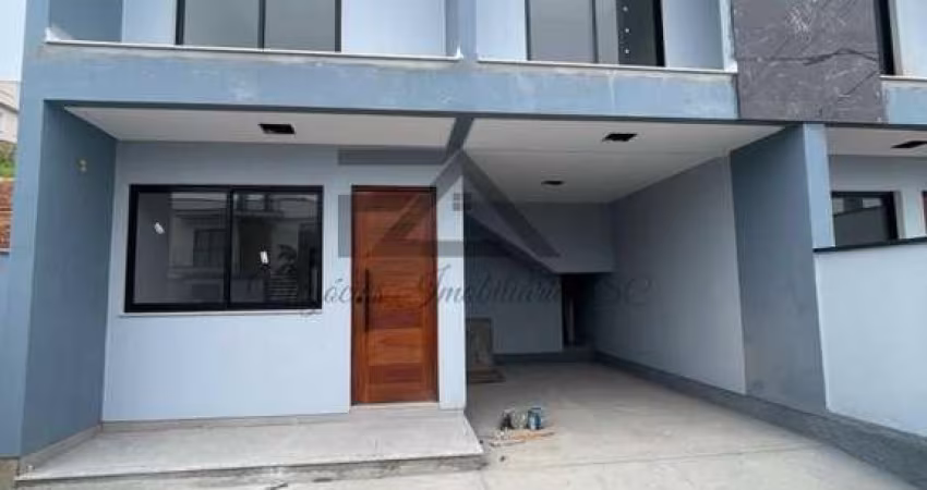 Sobrado para Venda em São José, Potecas, 3 dormitórios, 1 suíte, 1 banheiro, 1 vaga