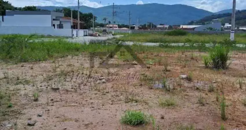 Terreno à venda na Rua Francisco Ignácio do Nascimento, 8, Forquilhas, São José