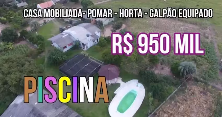 [115372 ]  CHÁCARA COM CASA MOBILIADA, GALPÃO EQUIPADO, POMAR, FIBRA ÓTICA E GALPÃO