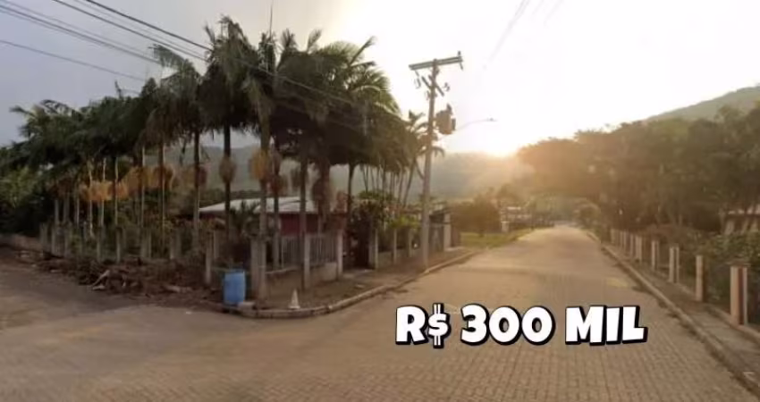 [720] CASA EM TRÊS CACHOEIRAS - 1.200 M² 3 QUARTOS, SUÍTE COM HIDROMASSAGEM
