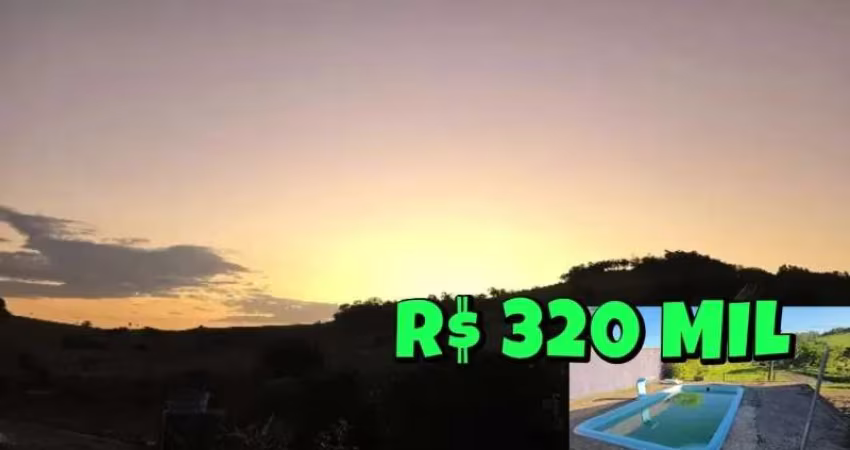 [633]  CHACRINHA  EM ROLANTE COM 2 CASAS, POMAR, PISCINA E FIBRA ÓTICA