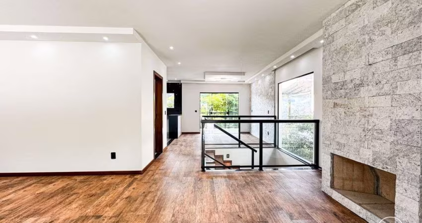 Casa com 3 quartos, 150m2 à venda por R$950.000,00 - Albuquerque, Teresópolis