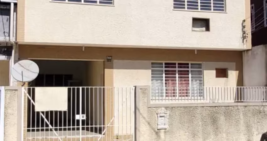Casa próximo ao west shopping; casa próximo ao park shopping; casa próximo à estação