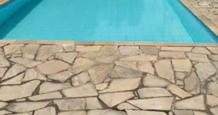 Casa de 2 quartos em condomínio próxima ao West shopping
