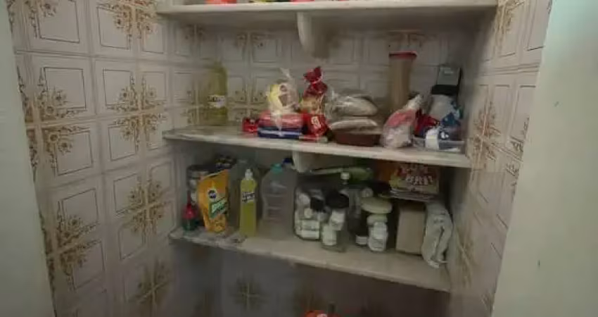 Casa com 4 quartos à venda na Rua Conegundes Rodrigues, 988, Montese, Fortaleza