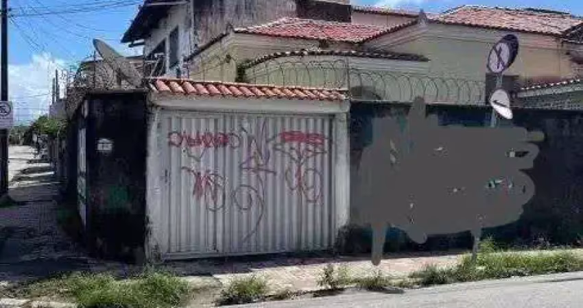Casa com 2 quartos à venda na Rua Rodrigues Júnior, 1232, Centro, Fortaleza