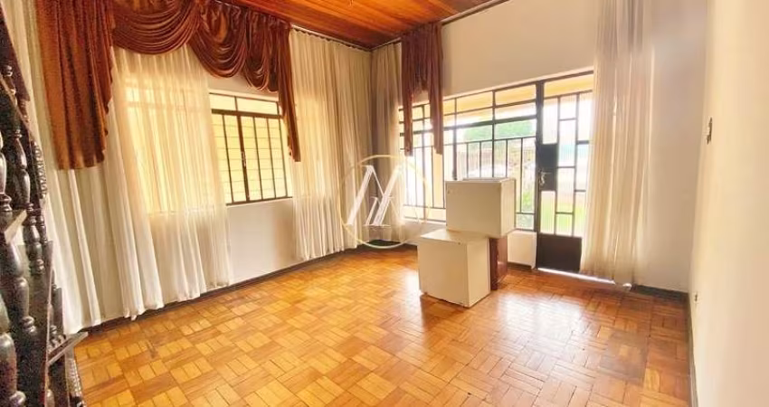 Casa residencial ou comercial à venda com 5 dormitórios sendo uma suíte, Centro - Rolândia/PR