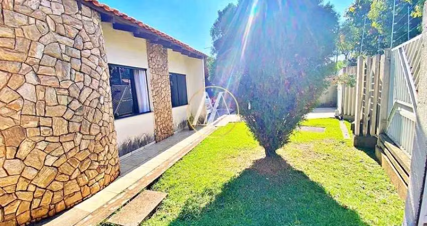Casa à venda com 3 dormitórios sendo uma suíte, piscina e churrasqueira, Manoel Muller - Rolândia/ PR