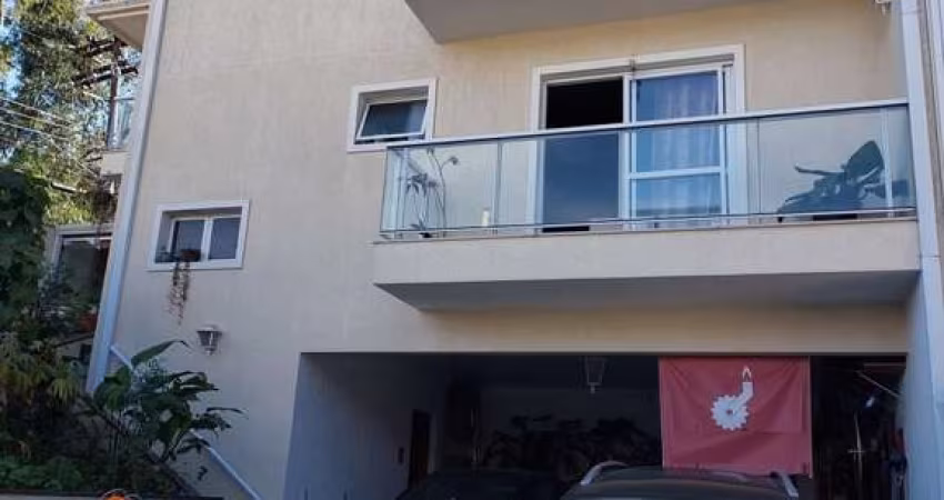 Casa com 3 quartos à venda na Rua São José, Parque Monte Alegre, Taboão da Serra