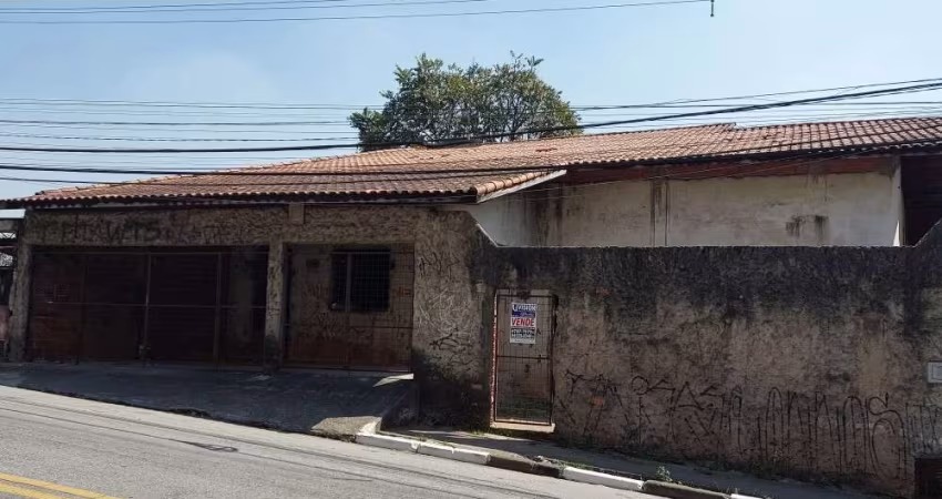Casa com 3 quartos à venda na Rua das Rosas, Parque Assunção, Taboão da Serra