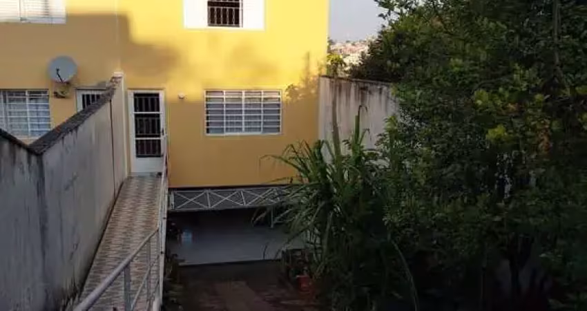 Casa com 2 quartos à venda na Rua Maria Karachaki Ferras, Jardim Três Irmãos, Taboão da Serra