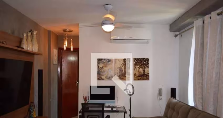 Anil, Residencias do Bosque, sala quarto, em condominio com lazer e portaria 24 horas