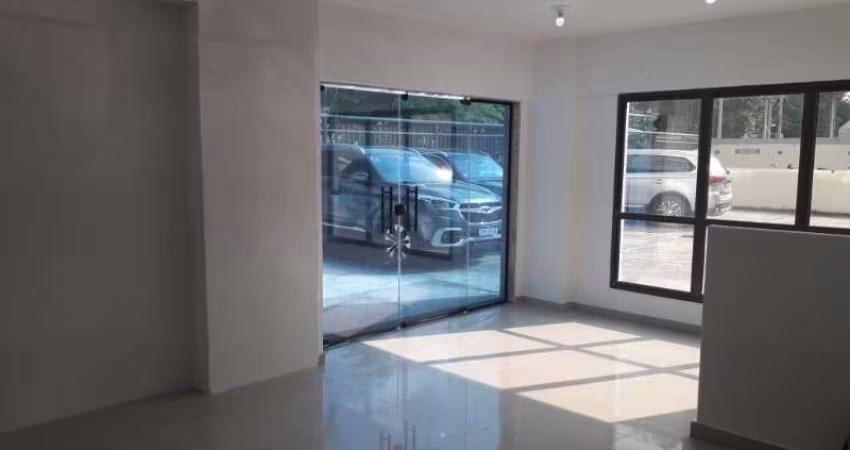 Fregueis, loja com 100², 4 salas, condominio com recepçao, ar centralincluso, aberto 24hs