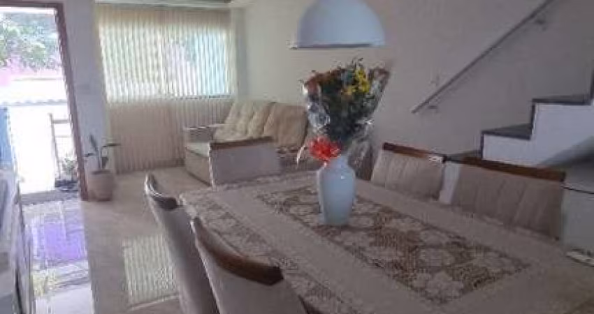 Casa  em condomínio fechado na Freguesia-Jacarepaguá, Rio de Janeiro-RJ - 3 suítes, piscina e 3 vagas de garagem!