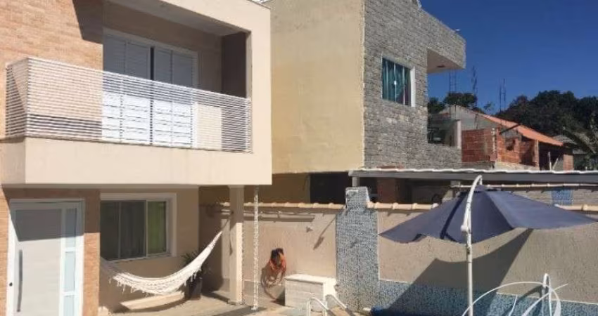 Guaratiba, linda casa com 110m² de area construida, 3 quartos (1 suite c/closet), quintal com piscina