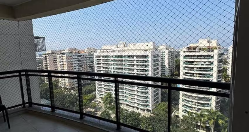 Apartamento à venda na Barra da Tijuca, Rio de Janeiro-RJ  3 quartos, suíte, lazer completo no Condomínio Maayan