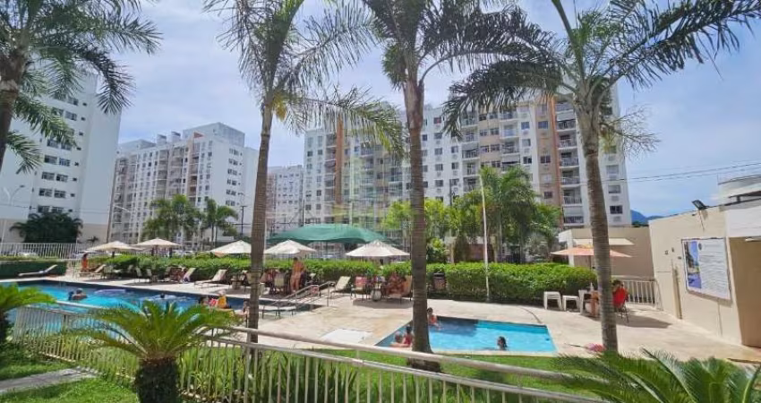 Apartamento à venda no Anil, Rio de Janeiro-RJ: 2 quartos, sala ampla e vaga de garagem. Aproveite!