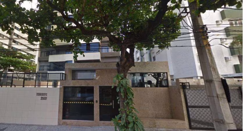 Apartamento à venda na situado na Rua dos Navegantes