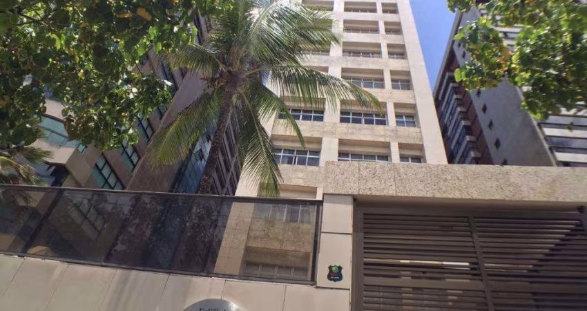 Apartamento à venda no Edf. Nice com 04 quartos e 170m²