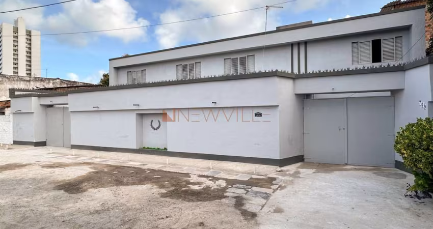 Casa com 460m² 5 Quartos Piscina e 6 Vagas em Piedade à venda