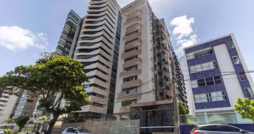 Apartamento à venda na Avenida Boa Viagem  com 4 quartos
