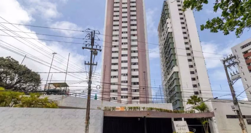 Apartamento frente mar Candeias à venda