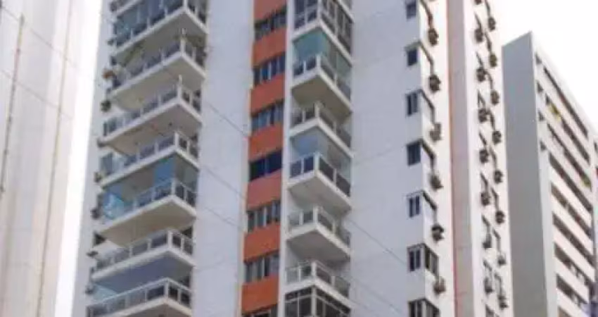 Apartamento de 4 quartos no edifício Ikaria em Piedade à venda