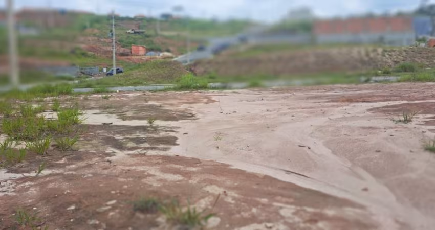 Terreno pronto para  construir ( totalmente plano)