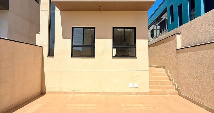 CASA À VENDA, 3 DORMITÓRIOS, PORTAL DOS IPÊS 3 - CAJAMAR