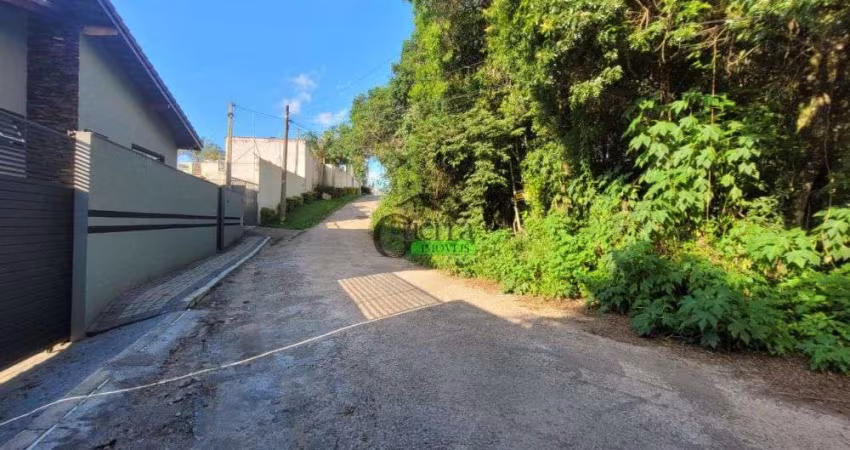 para à venda com    no bairro Canjica (Terra Preta), Mairiporã -