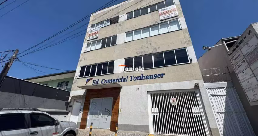 Sala comercial para alugar na Rua João de Brito, Cruzeiro, São José dos Pinhais