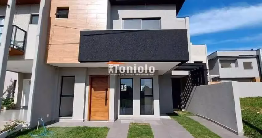 Sobrado em Condomínio no Bairro Costeira