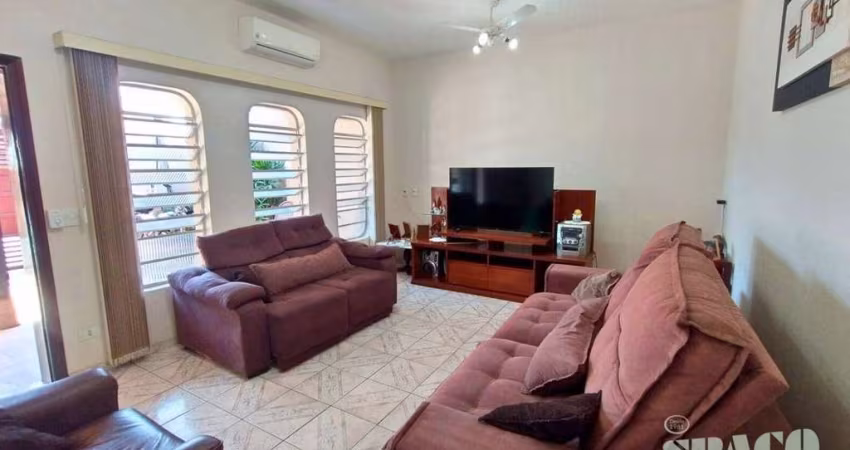 Casa com 3 dormitórios à venda, 181 m² por R$ 525.000,00 - São Benedito - Pindamonhangaba/SP