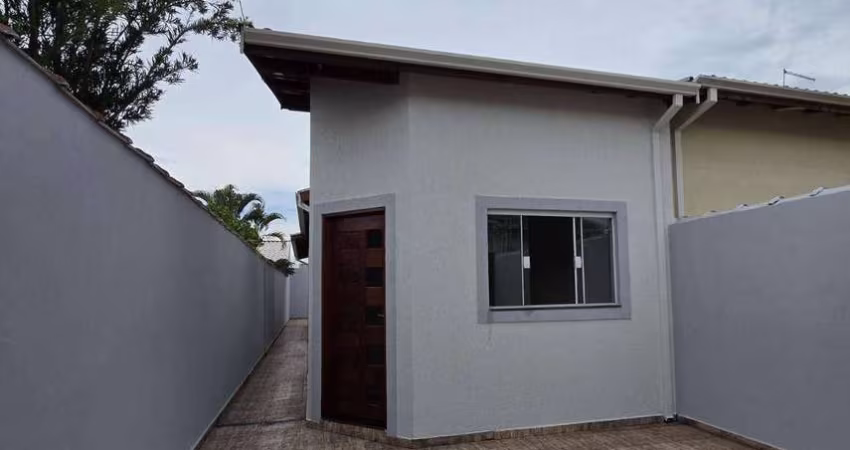 Casa com 2 dormitórios à venda, 67 m² por R$ 245.000,00 - Conjunto Habitacional Terra dos Ipês I (Norte) - Pindamonhangaba/SP