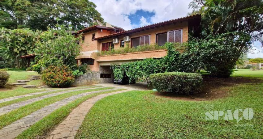 Casa com 4 dormitórios à venda, 449 m² por R$ 4.499.000,00 - Village Paineiras - Pindamonhangaba/SP