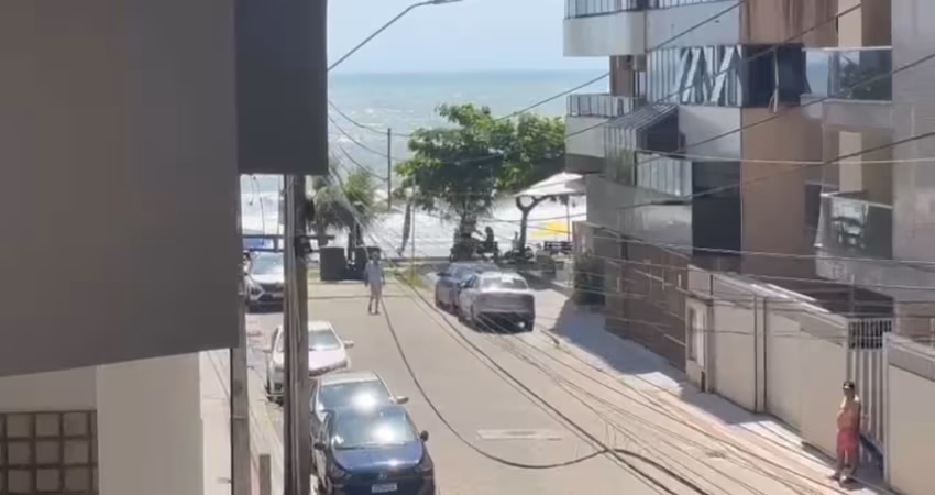 Apartamento na Quadra do Mar em Meia Praia