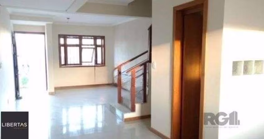 Casa de 2 dormitórios 2 vagas - Parque Santa Fé