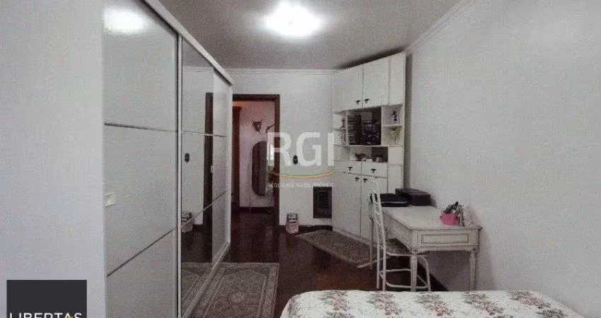 Casa para venda - 280m², 3 dormitórios, 2 vagas - petrópolis