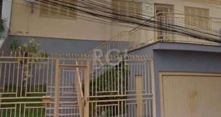 Casa para Venda - 100m², 3 dormitórios, sendo 1 suites, 3 vagas - Morro Santana