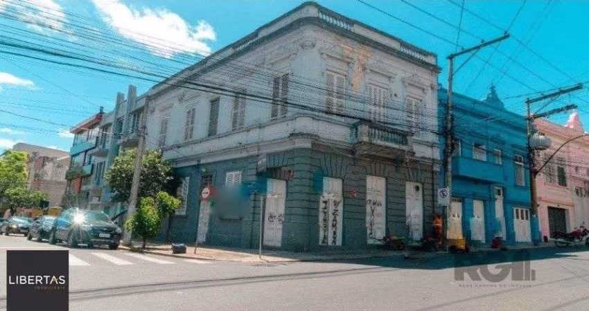 Prédio comercial de esquina próximo à Santa Casa