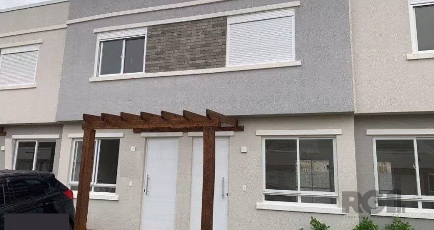Sobrado novo com aproximadamente 88m² no bairro Vila Nova.