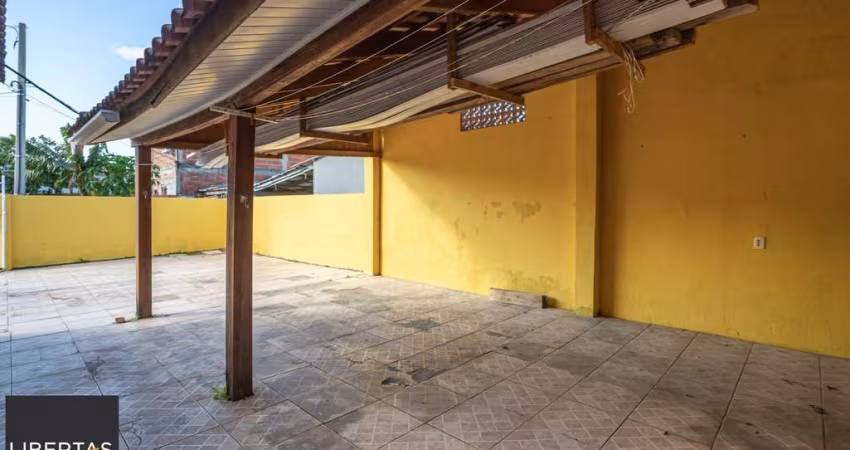 Casa na Hipica de 2 dormitórios e 3 vagas